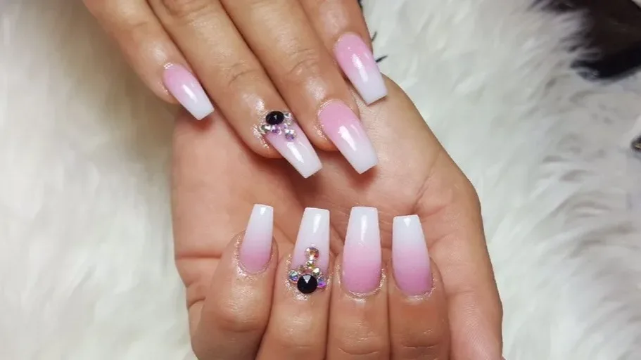 Belle Vous Nails Day Spa — Nail salon in Carrollton